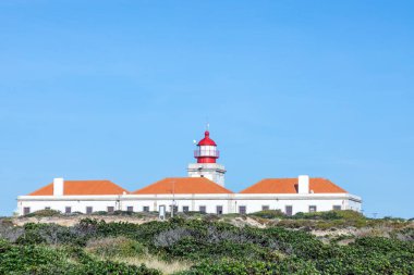 Portekiz 'in Algarve kıyısındaki Roca Burnu Deniz Feneri