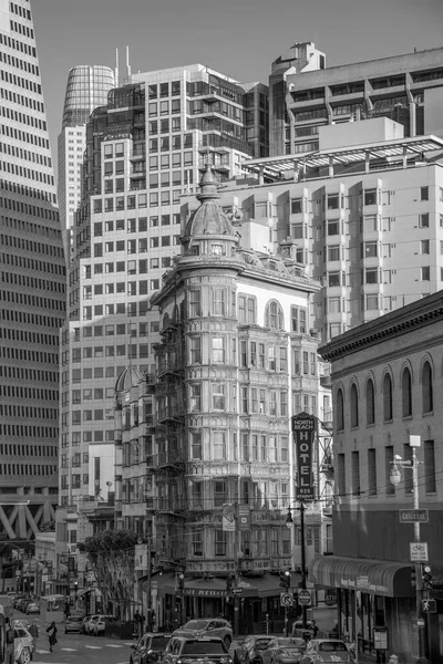 San Francisco Usa May 2022 Old Copper Green Columbus Tower — Fotografia de Stock