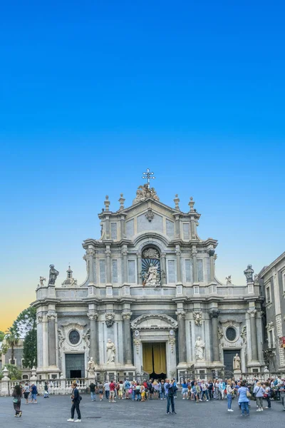 Catania Italien September 2022 Människor Besöker Katedralen Catania — Stockfoto