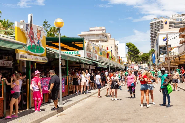 Palma Mallorca Spain June 2022 People Have Party Schinkenstrasse Engl — Zdjęcie stockowe