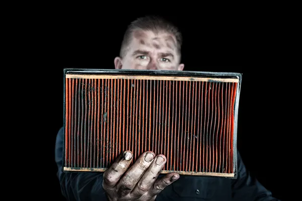 Mechanic and air filter — Stock Photo, Image