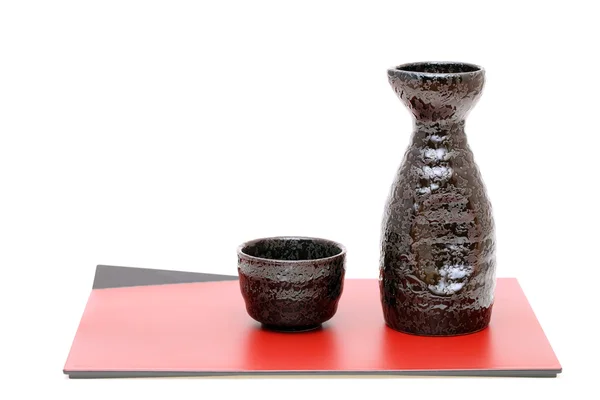 Copo de saquê japonês e garrafa — Fotografia de Stock