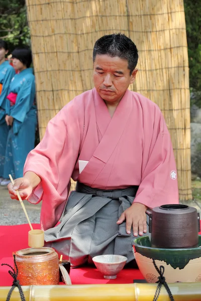 Japonský čajový obřad v zahradě — Stock fotografie