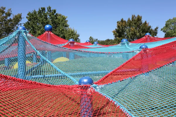 Parque infantil, rede de aranha — Fotografia de Stock