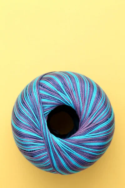 Blue sewing thread — Stock Photo, Image