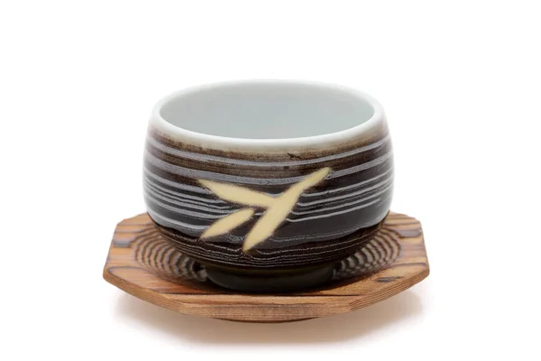 Beyaz Arkaplanda Çay Için Seramik Fincanın Yakın Görüntüsü — Stok fotoğraf