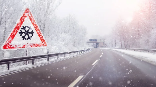 Señal Advertencia Nieve Hielo Carretera —  Fotos de Stock