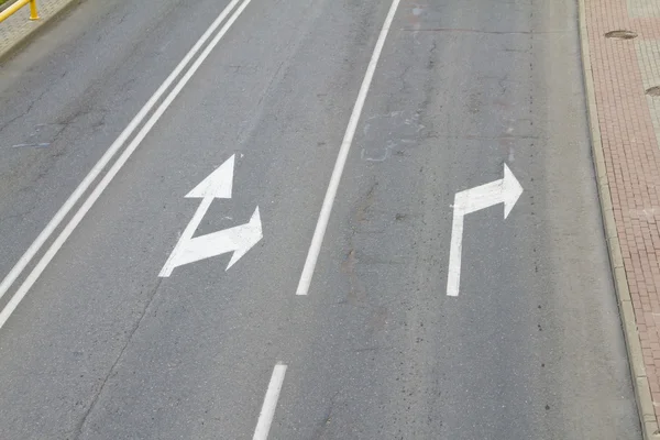 Calle, camino y dirección de flecha — Foto de Stock