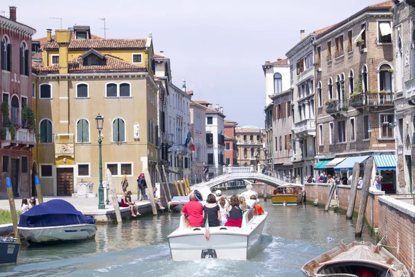 Uitzicht vanaf vaporetto — Stockfoto