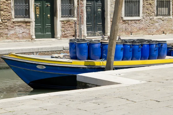 Barcos ancorados em Veneza — Fotografia de Stock