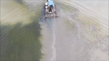 Tayland 'daki pirinç tarlasının insansız hava görüntüsü. 