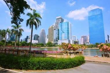 Tayland 'da park, mimari ve şehir manzarası 