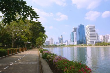 Tayland 'da park, mimari ve şehir manzarası 