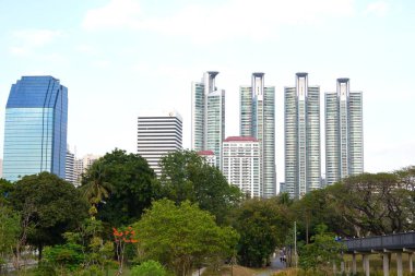 Tayland 'da park, mimari ve şehir manzarası 