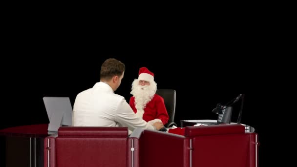 Santa Claus at Doctor, measuring blood pressure, Alpha Channel — Stock Video