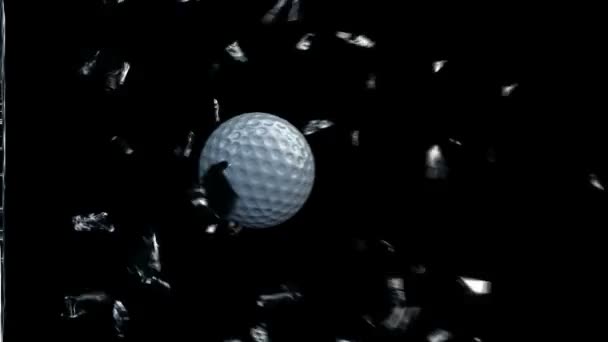 Vidro de quebra de bola de golfe — Vídeo de Stock