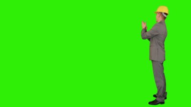 kask içinde düşünceli architector