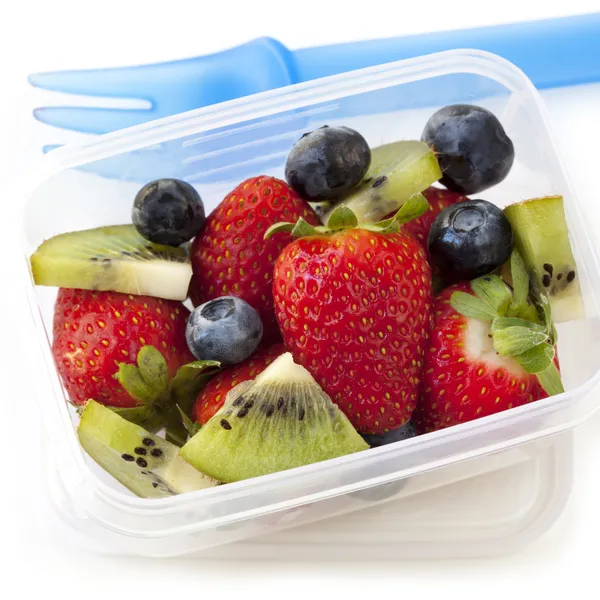 Scatola di pranzo con insalata di frutta — Foto Stock