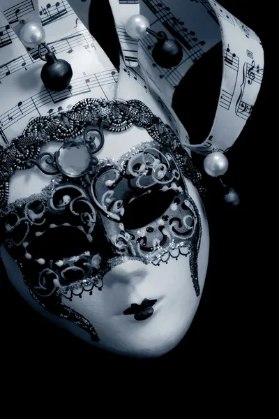 Máscara veneziana sobre preto — Fotografia de Stock