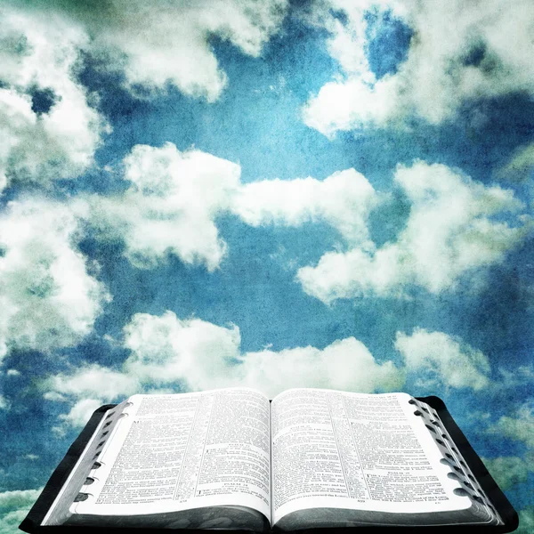 Open Bible with Grunge Sky — Stock Photo, Image