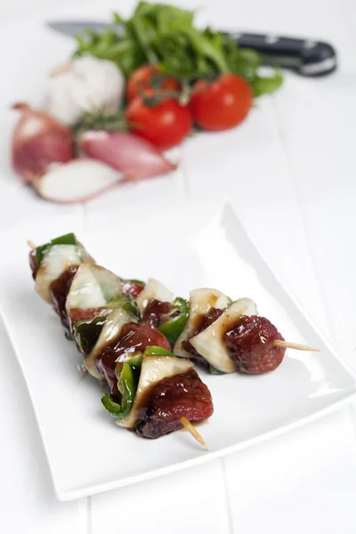 Preparing Beef Kebabs — Stock Photo, Image