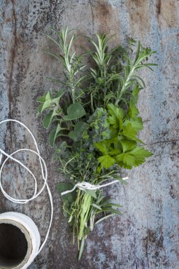 buket garni taze otlar