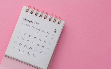 Mart 2022 için masaüstü takvimi. Her tarihi planlamak ve yönetmek için takvim