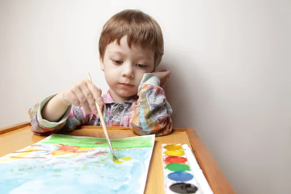 Happy children draw picture — Stock Photo, Image