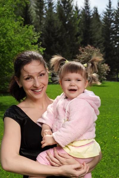 Happy family outdoors — Stock Photo, Image