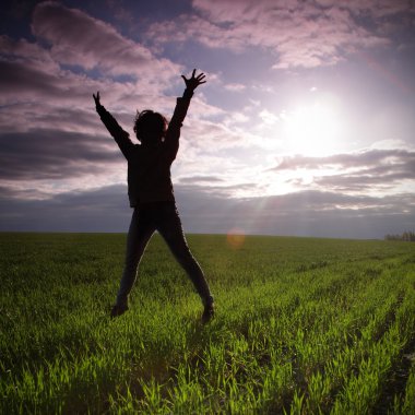 gün batımı arka plan üzerine açık atlama