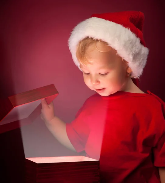 Dos Feliz Chico Abierto Navidad Regalo Caja — Foto de Stock