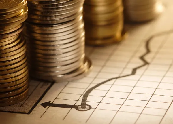 Пачка Золотых Монет График Торговли Концепция Финансового Инвестиционного Бизнеса — стоковое фото