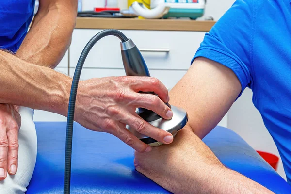 Shockwave Therapy Elbow — Stock Photo, Image