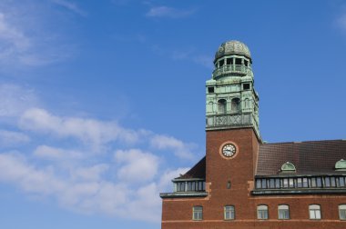 Malmo tren istasyonuna Kulesi