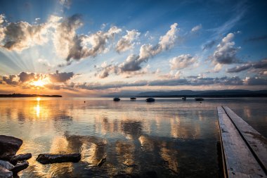 Cenevre Gölü gündoğumu