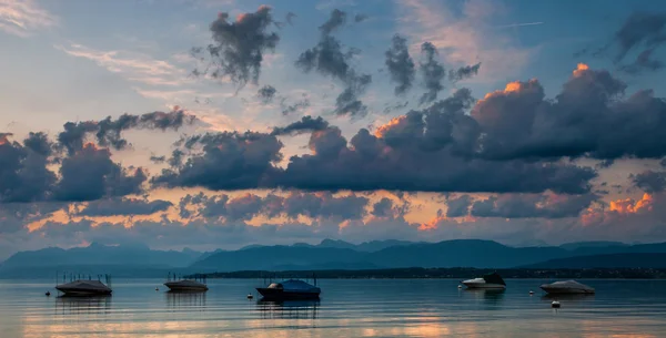 Ženevské jezero čluny — Stock fotografie