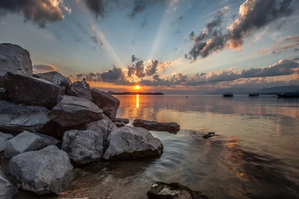 Lago de Genebra Sunrise — Fotografia de Stock