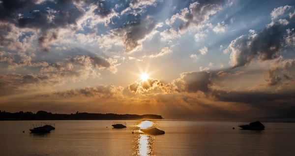 Lago de Genebra Sunrise — Fotografia de Stock