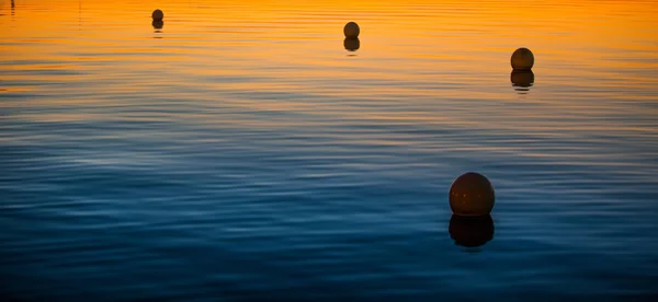 Východ slunce na Ženevské jezero — Stock fotografie