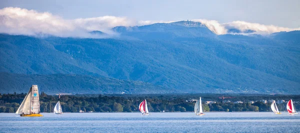 Sailboat and Yacht — Stock Photo, Image