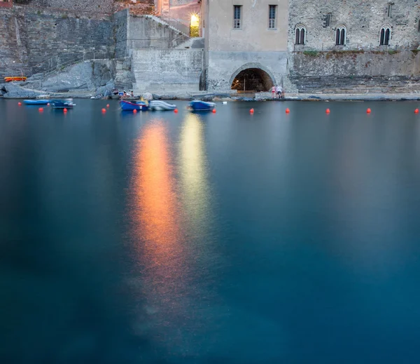 Vernazza, cinque terre - haven — Stockfoto