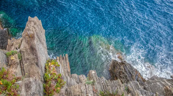 Cliff e mare astratto — Foto Stock