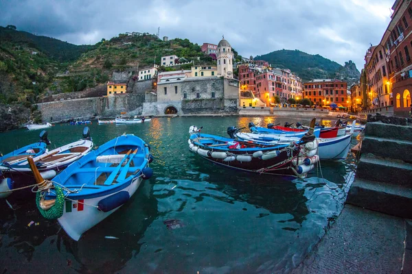 Vernazza, cinque terre, italien — Stockfoto