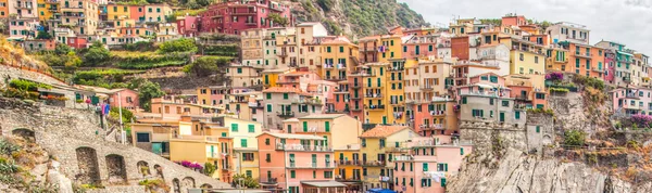 Edificio colorido, Manarola, Cinque Terre, Italia —  Fotos de Stock