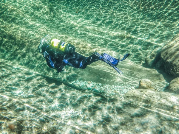 Buceo en el río — Foto de Stock