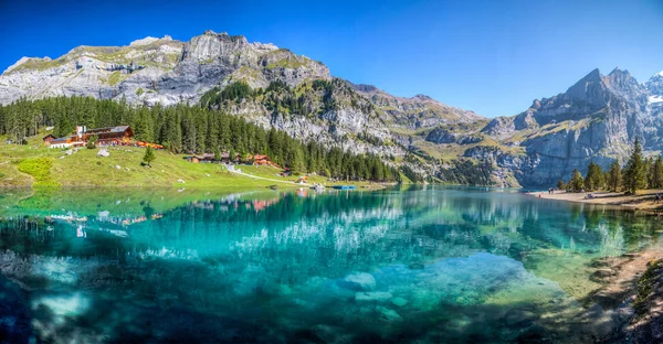 호수 oeschinen / oeschinensee, 스위스 iv — 스톡 사진