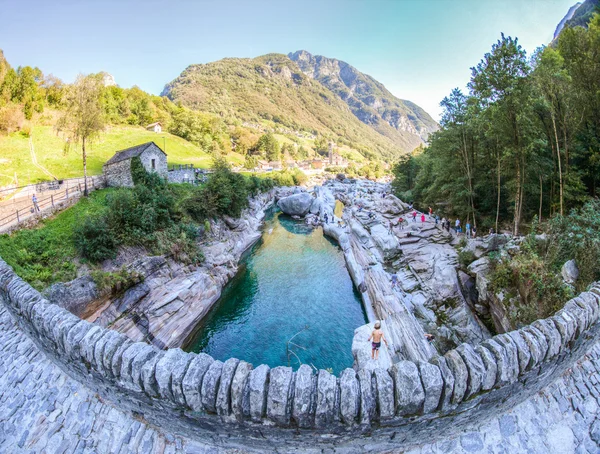 Ponte dei salti, údolí verzasca, Švýcarsko — Stock fotografie