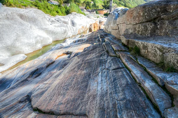 Rivierlandschap Verzasca, Zwitserland — Stockfoto