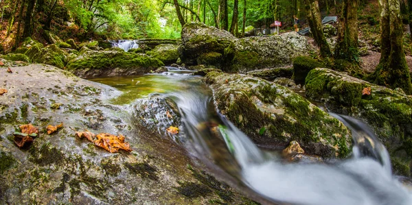 Jura Mountain Riverscape, Francia —  Fotos de Stock