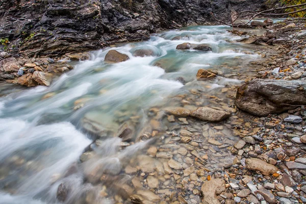 Val veny, Italië - alpine stream — Stockfoto